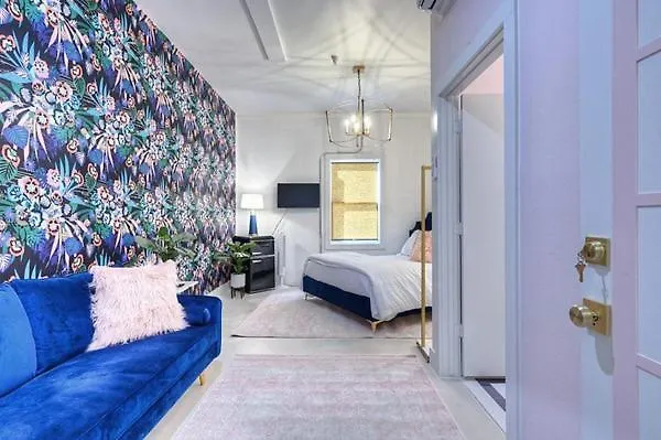 Room 2 Oleander Hotel Walk To Cruise Terminal, Restaurants & The Strand-1